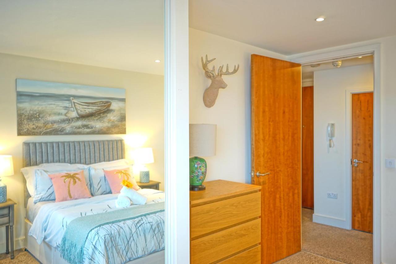 Appartamento Beach On The Doorstep Meridian Tower Marina Swansea Esterno foto