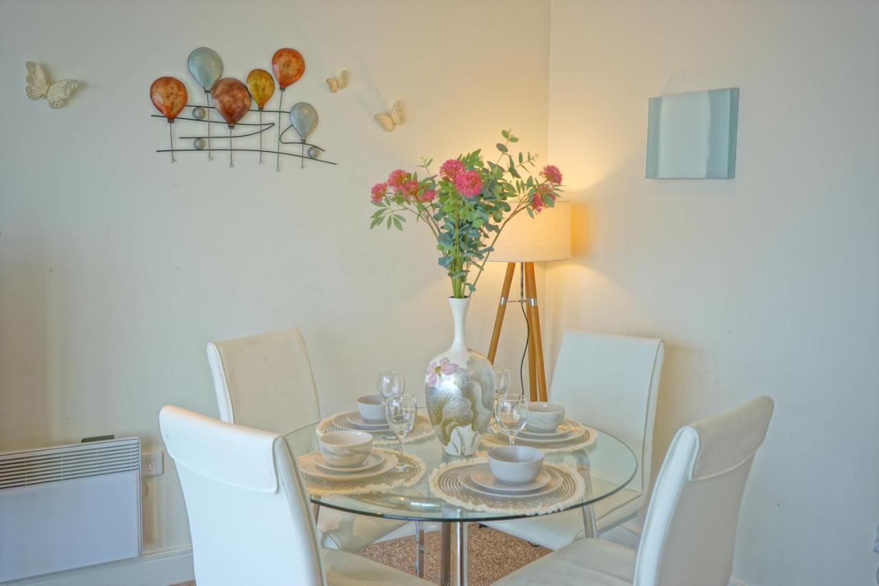 Appartamento Beach On The Doorstep Meridian Tower Marina Swansea Esterno foto